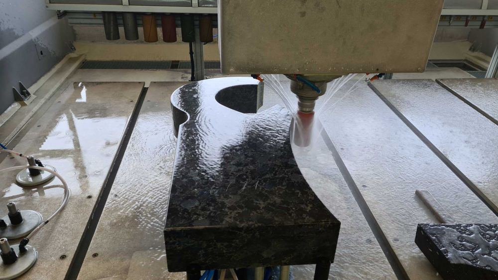 Dietz Grabmale Natursteinwerk CNC Maschine Granit Marmor